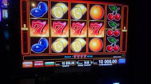 Người dùng Việt Nam chơi Bingo trực tuyến trên điện thoại tại full 88